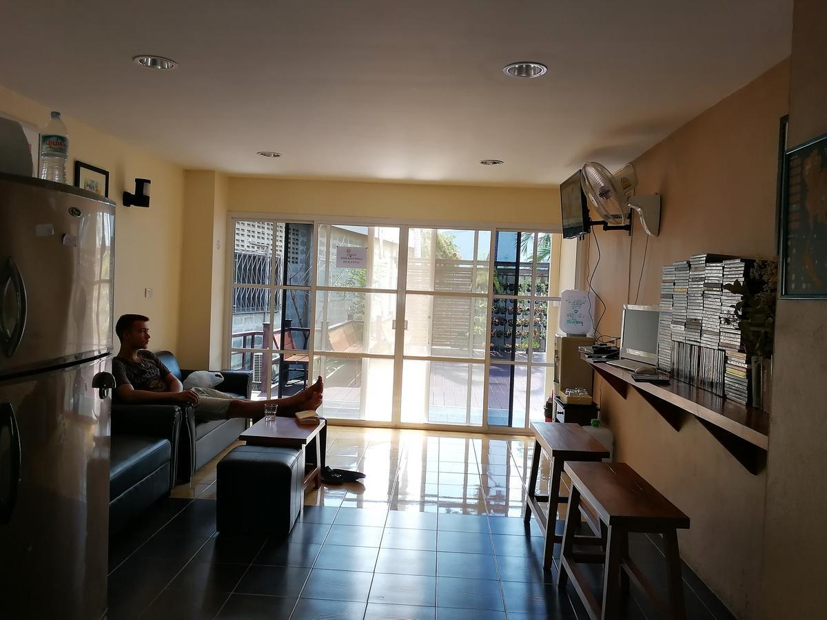 Just Sleep @Box Hostel Τσιάνγκ Μάι Εξωτερικό φωτογραφία