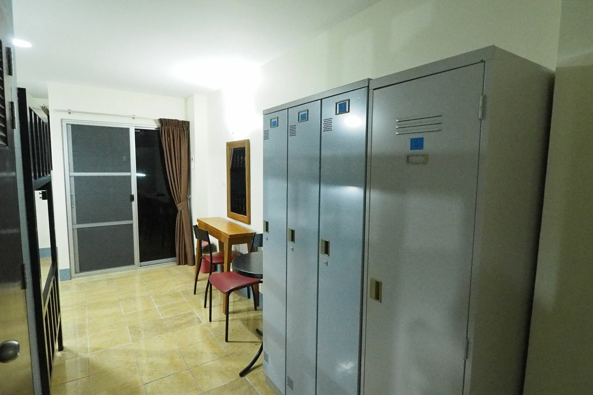 Just Sleep @Box Hostel Τσιάνγκ Μάι Εξωτερικό φωτογραφία